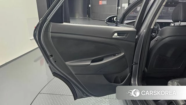 Hyundai All New Tucson id 4384970 из Кореи 17