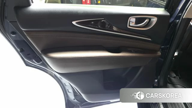 Infiniti QX60 id 4684299 из Кореи 17