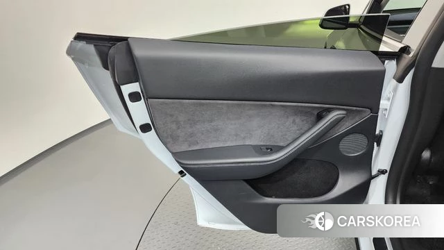 Tesla Model Y id 4783363 из Кореи 17