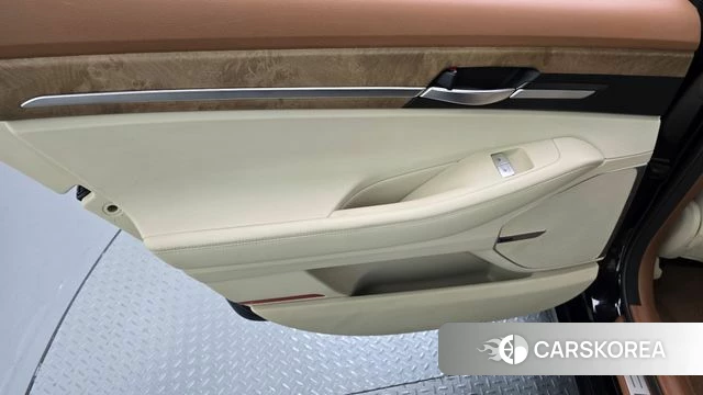 Genesis G90 id 4872638 из Кореи 17