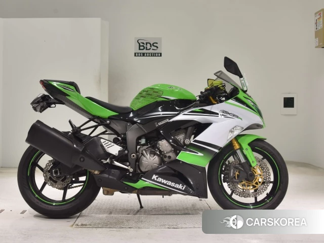 Проданный Kawasaki ZX-6R NINJA ABS 2015 из Японии