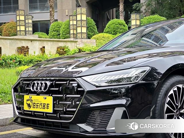 Audi A7L id 4335345 из Китая 17