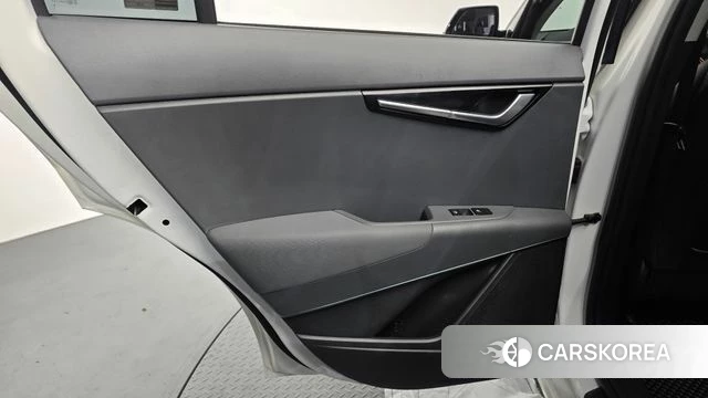 Kia Di Ol Nu Niro id 4495135 из Кореи 17