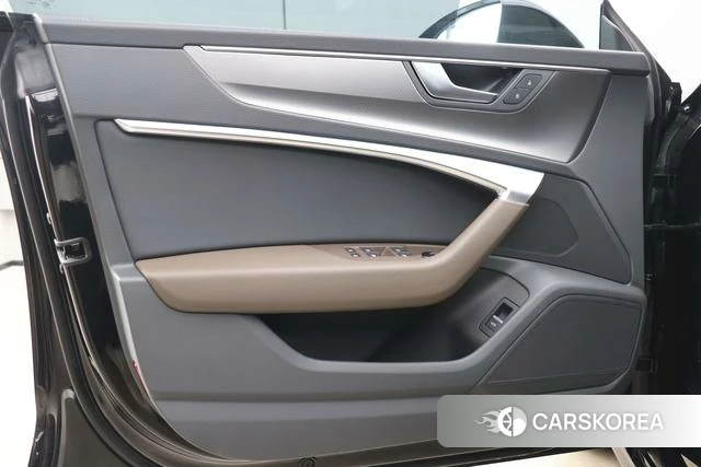 Audi A7L id 4210353 из Китая 17