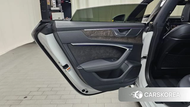 Audi A7 (4K) id 4872409 из Кореи 17