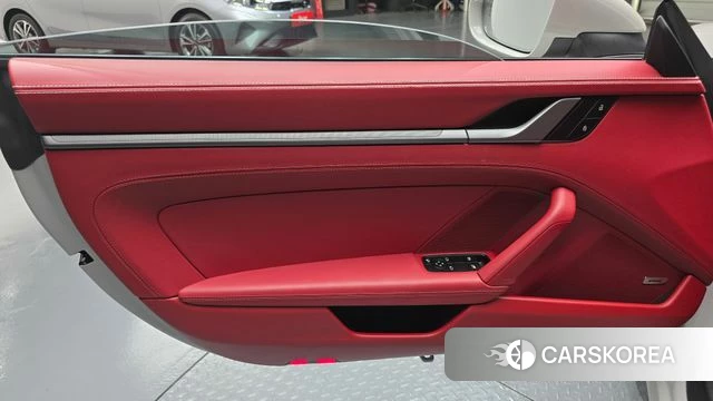 Porsche 911(992) id 4590628 из Кореи 17