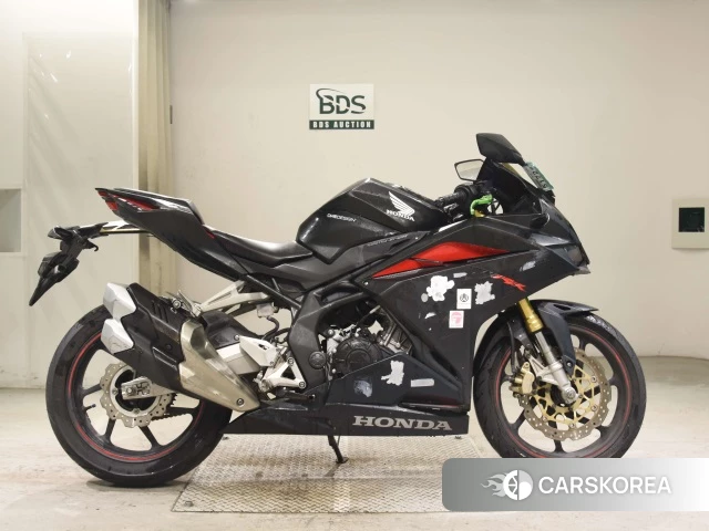 Проданный Honda CBR250RR 2017 из Японии