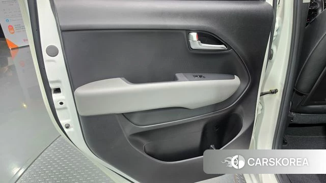 Kia The New Kia Ray EV id 4880121 из Кореи 17