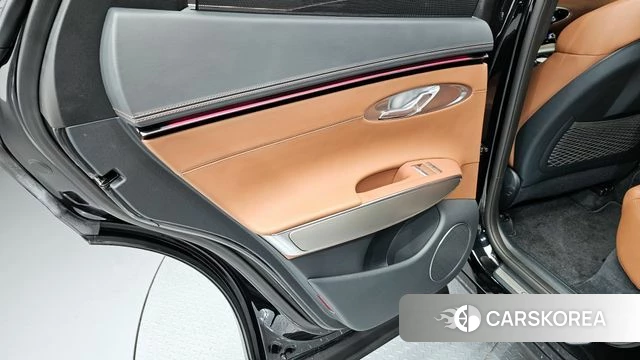 Genesis GV70 id 4462500 из Кореи 17