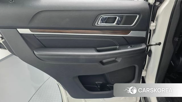 Ford Explorer id 4647650 из Кореи 17