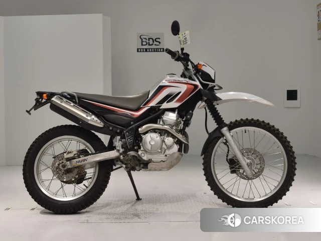 Проданный Yamaha SEROW 250 2011 из Японии