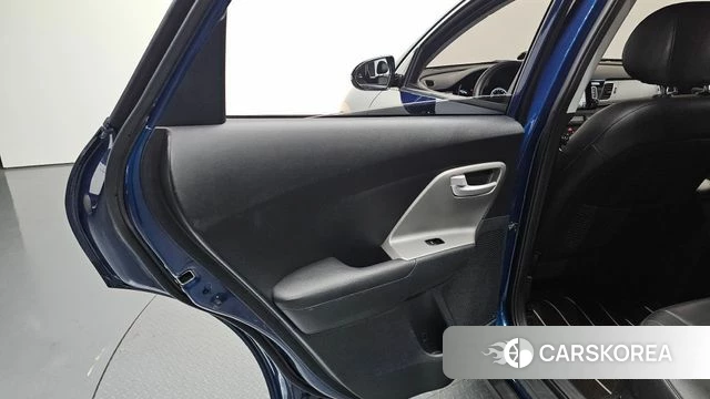 Kia Niro id 4563355 из Кореи 17