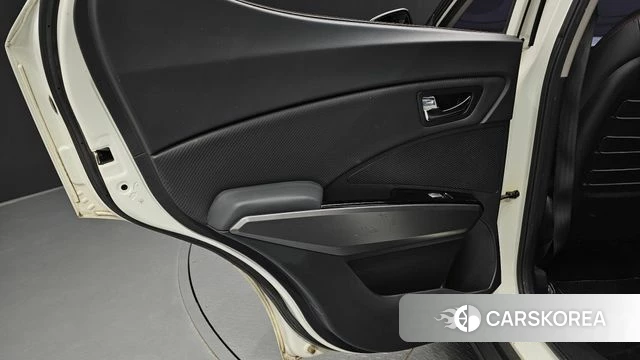 Ssangyong Tivoli Air id 4785619 из Кореи 17