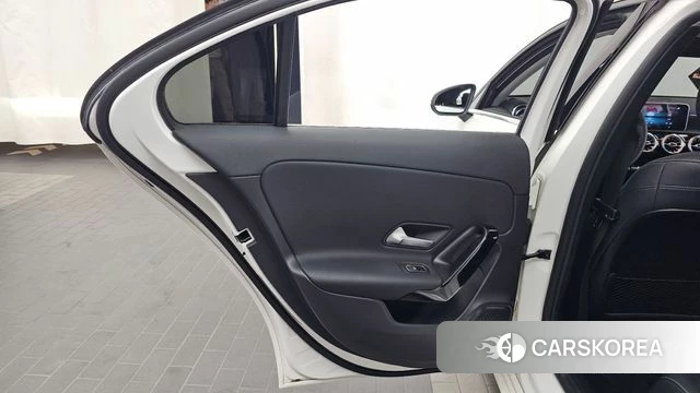 Mercedes-Benz A-Class W177 id 4688847 из Кореи 17