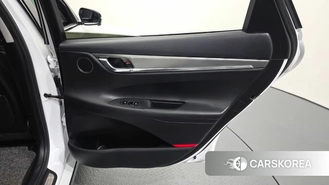 Hyundai The New Grandeur IG Hybrid id 4750455 из Кореи 17