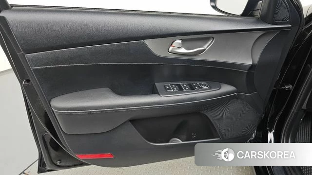 Kia Come New K3 id 4551449 из Кореи 17