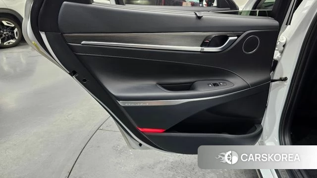 Hyundai Grandeur IG id 4610216 из Кореи 17