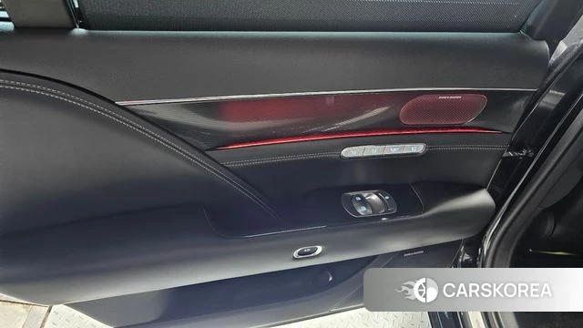 Genesis G90 (RS4) id 4243712 из Кореи 17