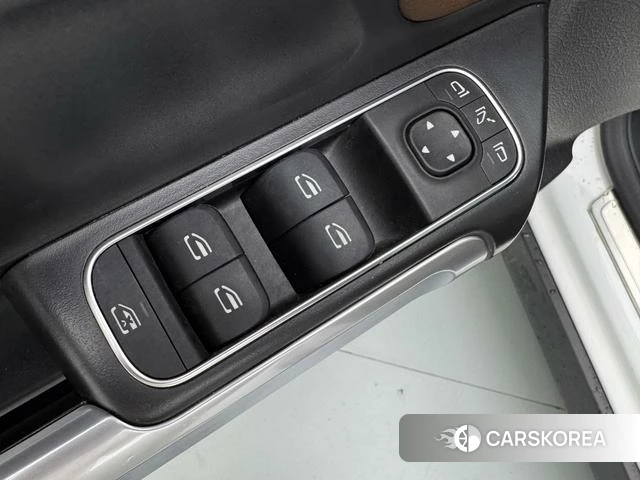 Mercedes-Benz EQB id 4334773 из Китая 17
