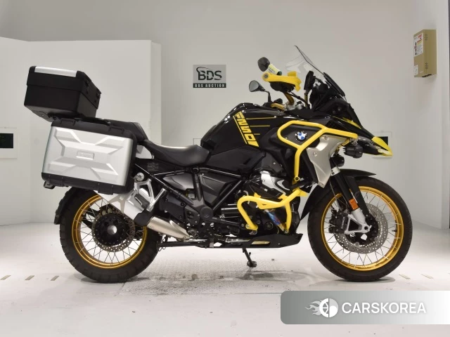 Проданный BMW R1250GS 2021 из Японии