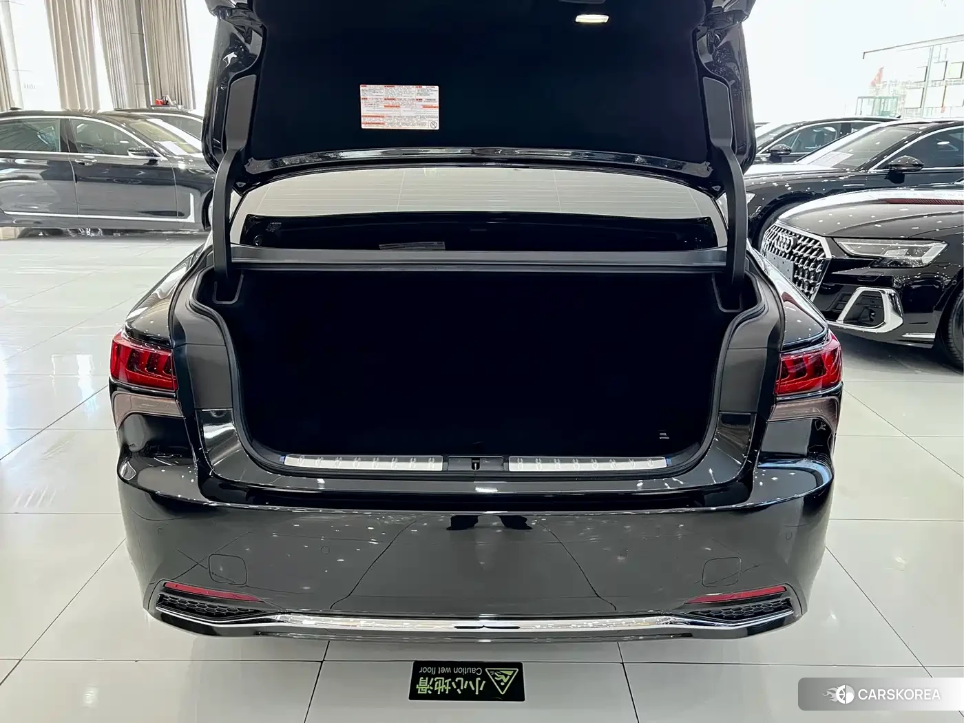 Lexus LS id 4589475 из Китая 17