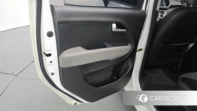 Kia The New Ray id 4625170 из Кореи 17