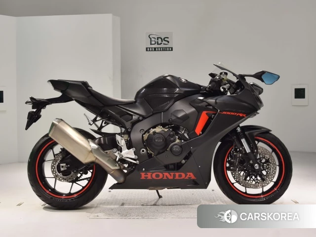 Проданный Honda CBR1000RR 2017 из Японии