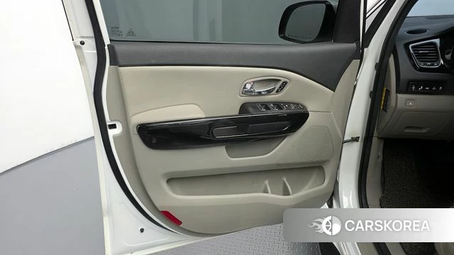 Kia The New Carnival id 4417282 из Кореи 17