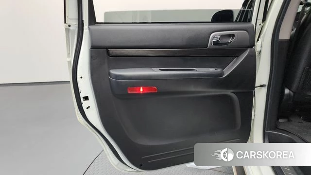 Ssangyong Korando Turismo id 4378179 из Кореи 17