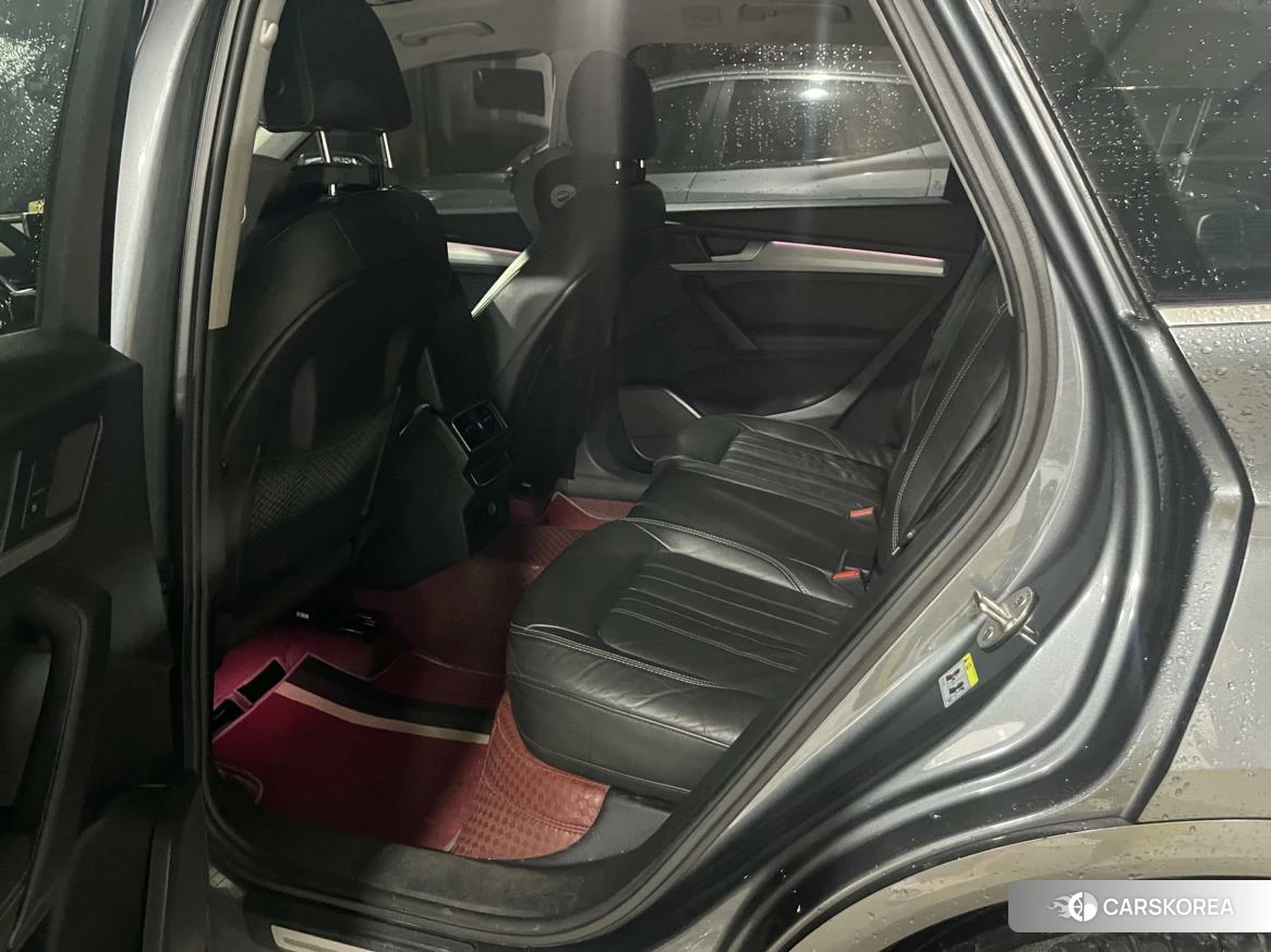 Audi Q5L id 4479350 из Китая 17