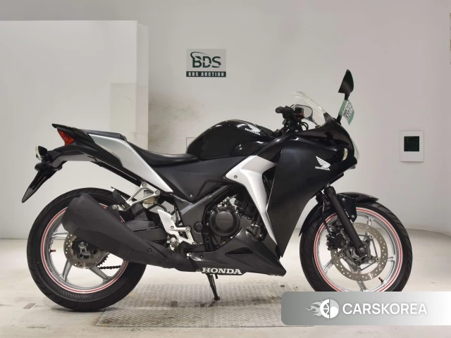 Проданный Honda CBR250R 2011 из Японии