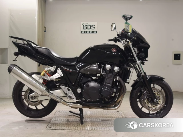 Проданный Honda CB1300SF 2016 из Японии