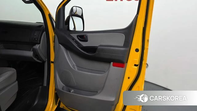 Hyundai The New Grand Starex id 4501990 из Кореи 17