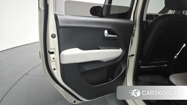 Kia The New Kia Ray id 4230029 из Кореи 17