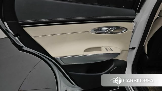 Genesis GV70 id 4433441 из Кореи 17
