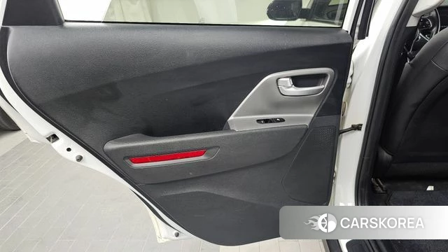 Kia Niro Plus id 4692305 из Кореи 17