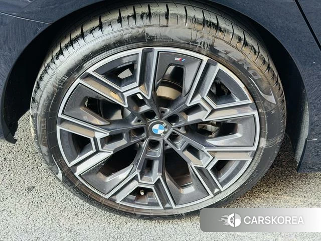 BMW 5 series id 4290165 из Китая 17