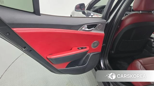 Kia Stinger id 4448007 из Кореи 17
