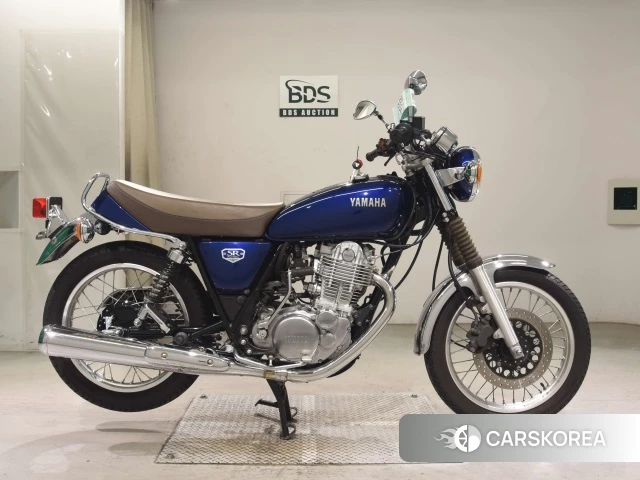 Проданный Yamaha SR400 2021 из Японии