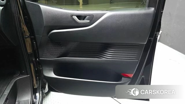 Hyundai Staria id 4315167 из Кореи 17