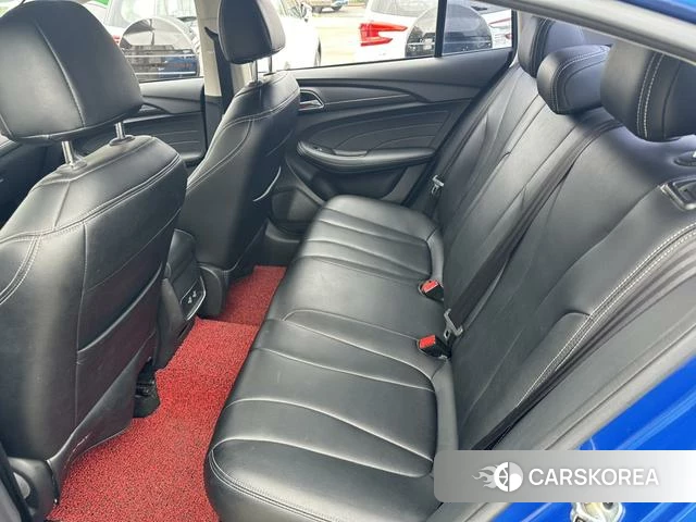 Roewe i5 id 4240316 из Китая 17