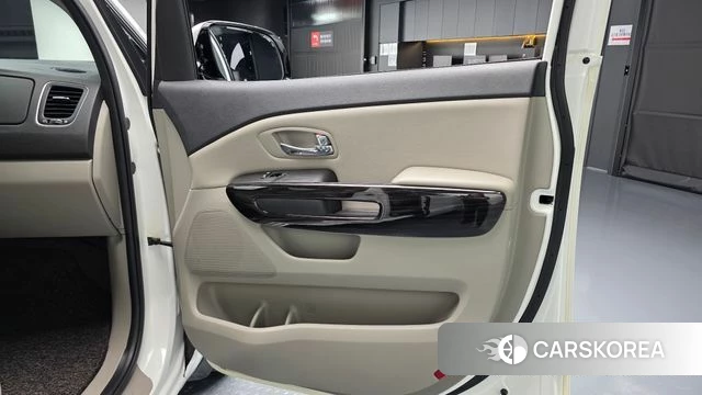 Kia The New Carnival id 4417131 из Кореи 17