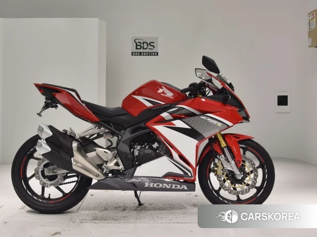 Проданный Honda CBR250RR ABS 2017 из Японии