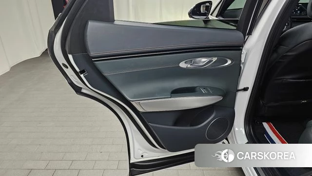 Genesis GV70 id 4283593 из Кореи 17