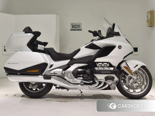 Проданный Honda GL1800 TOUR DCT 2024 из Японии, фото 2