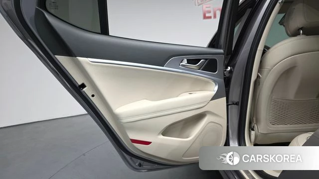 Genesis The New G70 id 4382933 из Кореи 17