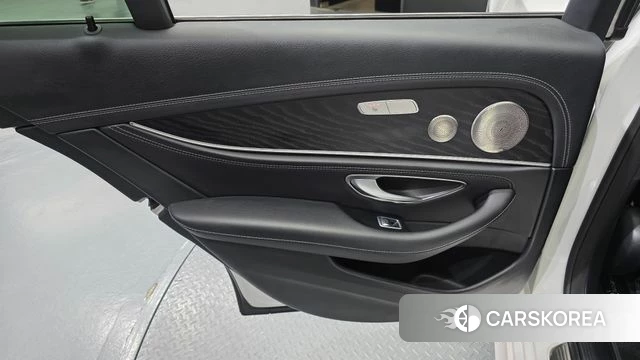 Mercedes-Benz E-Class W213 id 4735873 из Кореи 17