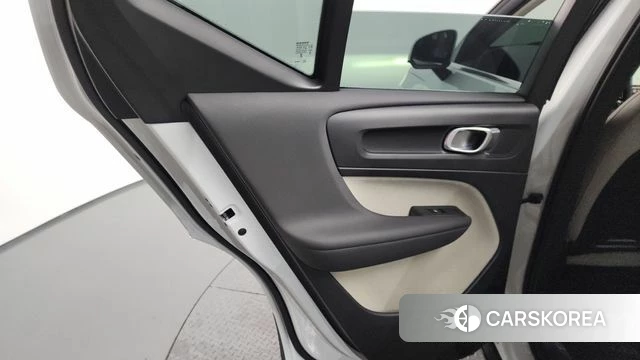 Volvo XC40 id 4602321 из Кореи 17