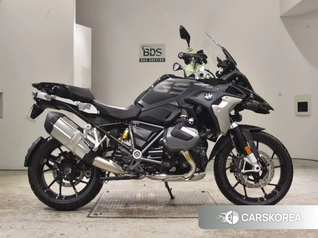 Проданный BMW R1250GS 2023 из Японии