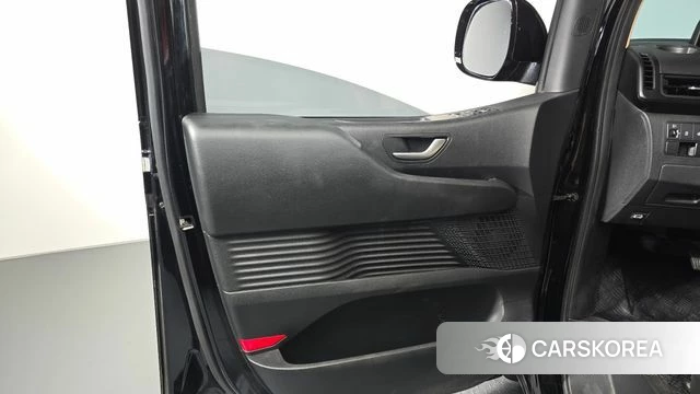 Hyundai Staria id 4506172 из Кореи 17